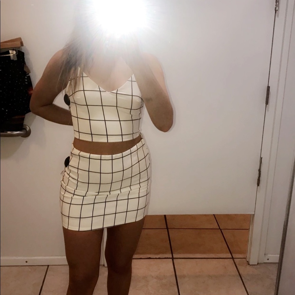 White crop top
